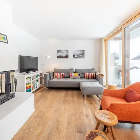 Casa Collina 5i-02 Apartment Flims