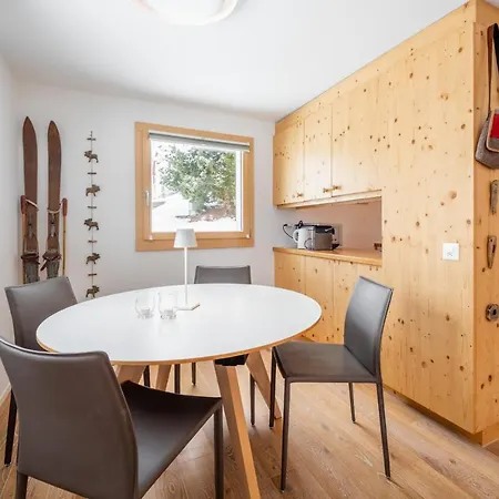 Casa Collina 5i-02 Apartment Flims